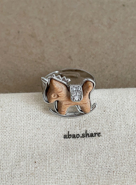 设计感摇摇木马微镶锆石戒指女复古轻奢百搭时尚潮流个性指环戒子