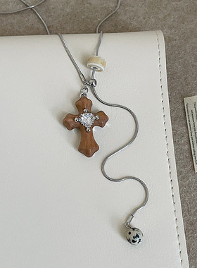 设计感锆石爱心木质十字架抽拉项链女复古个性时尚百搭颈链毛衣链