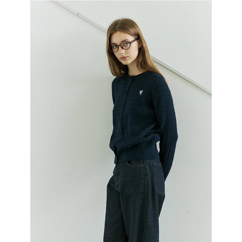 LINHOUSE复古藏蓝麻花刺绣圆领针织开衫通勤白色百搭深灰色上衣女 - 图2