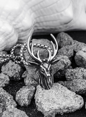 跨境外贸热卖复古钛钢吊坠项链欧美百搭一鹿角毛衣链厂家直销