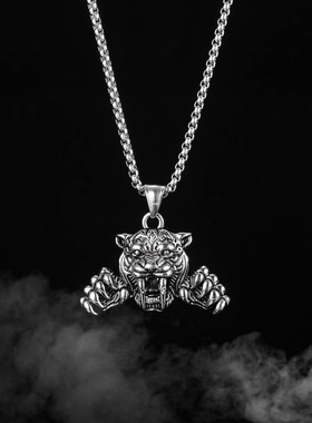 促销新品霸气饰品虎年街头潮搭嘻哈老虎吊坠个性创意钛钢男士项链