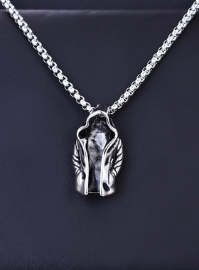欧美暗黑风刺客斗篷风衣吊坠复古朋克不锈钢项链男潮挂饰送男友