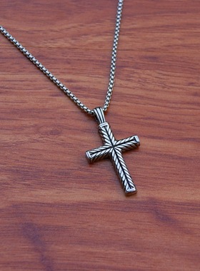 2025新款欧美男士不锈钢项链流行嘻哈风钛钢十字架吊坠龙骨链