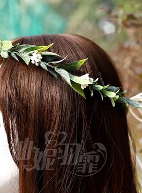手工小清新绿色花环森系少女写真