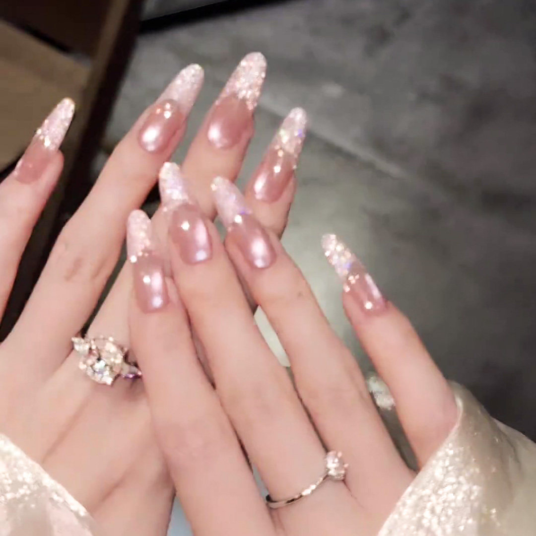 2025年新款海盐玫瑰爆闪美甲显白网红穿戴甲纯手工高级感短款新娘,淘宝优惠券,粉丝福利购,淘宝优惠卷