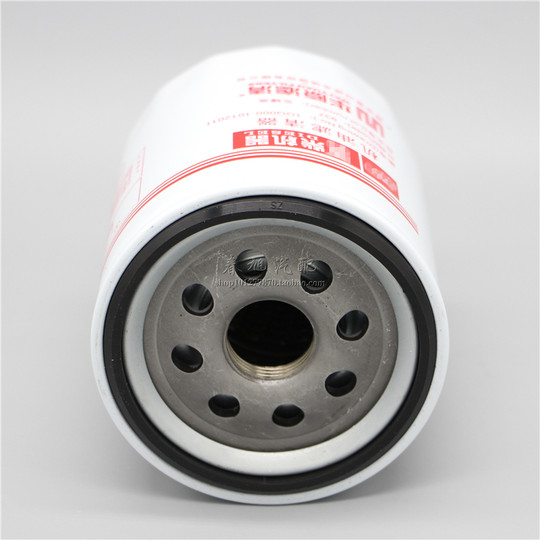 Yuchai Machinery Original Genuine High Efficiency Oil Filter Element