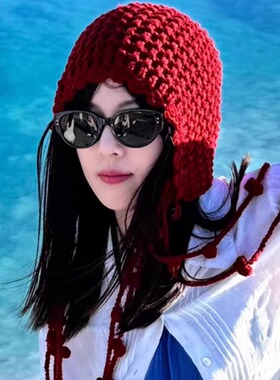 川西旅游红色镂空针织包头帽子女秋冬季显脸小流苏毛线帽套头冷帽