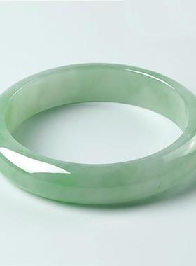 冰玉手炼豆种淡绿玉手炼女子直圈玉处理手炼浮花皇妃手炼