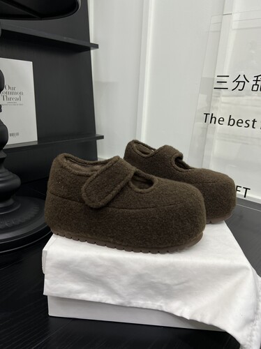 超火毛呢厚底浅口玛丽珍鞋女鞋2025年新款魔术贴加绒保暖休闲鞋潮 - 图2