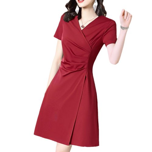 黑色连衣裙女2025新款夏季气质V领高档小个子遮肚修身显瘦小黑裙 - 图3