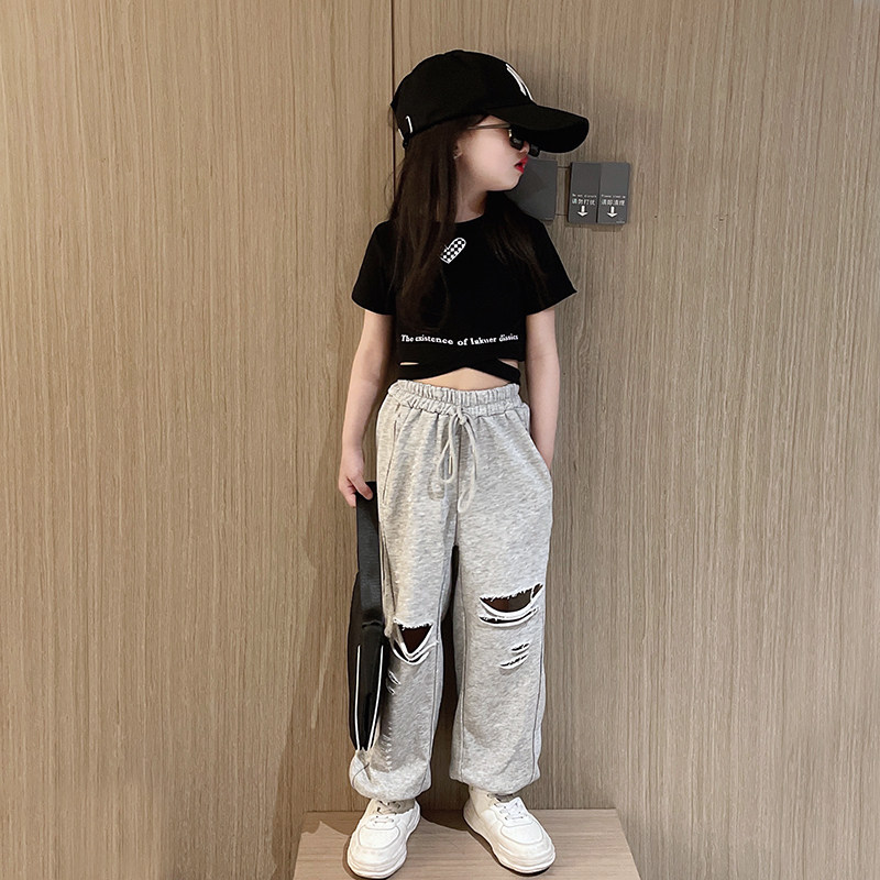 网红同款2026夏装新款女童洋气字母T恤交叉带时尚高腰露肚脐上衣,淘宝优惠券,粉丝福利购,淘宝优惠卷