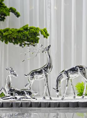 户外梅花鹿玻璃纤维雕塑草坪样品屋展示中心处社区园林景观装饰摆