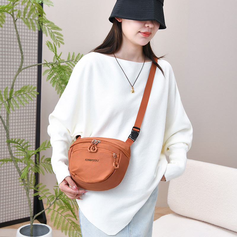 时尚通勤斜挎包手机包轻便多功能胸包大容量耐磨随身户外单肩包包,淘宝优惠券,粉丝福利购,淘宝优惠卷