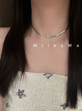 2024年新款字母D蛇骨项链女ins冷淡风高颜值微镶水钻个性锁骨链女