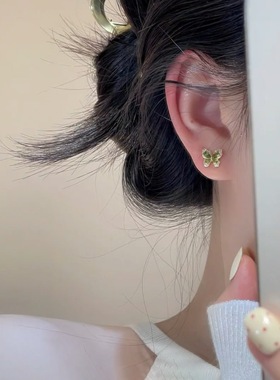 绿色锆石蝴蝶耳钉女2025新款爆款高级感精致耳环小众独特绝美耳饰