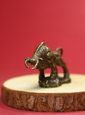 黄铜劲牛旺市牛摆件铜生肖牛