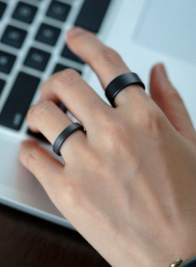 宽面男士素圈尾戒陶瓷小众设计