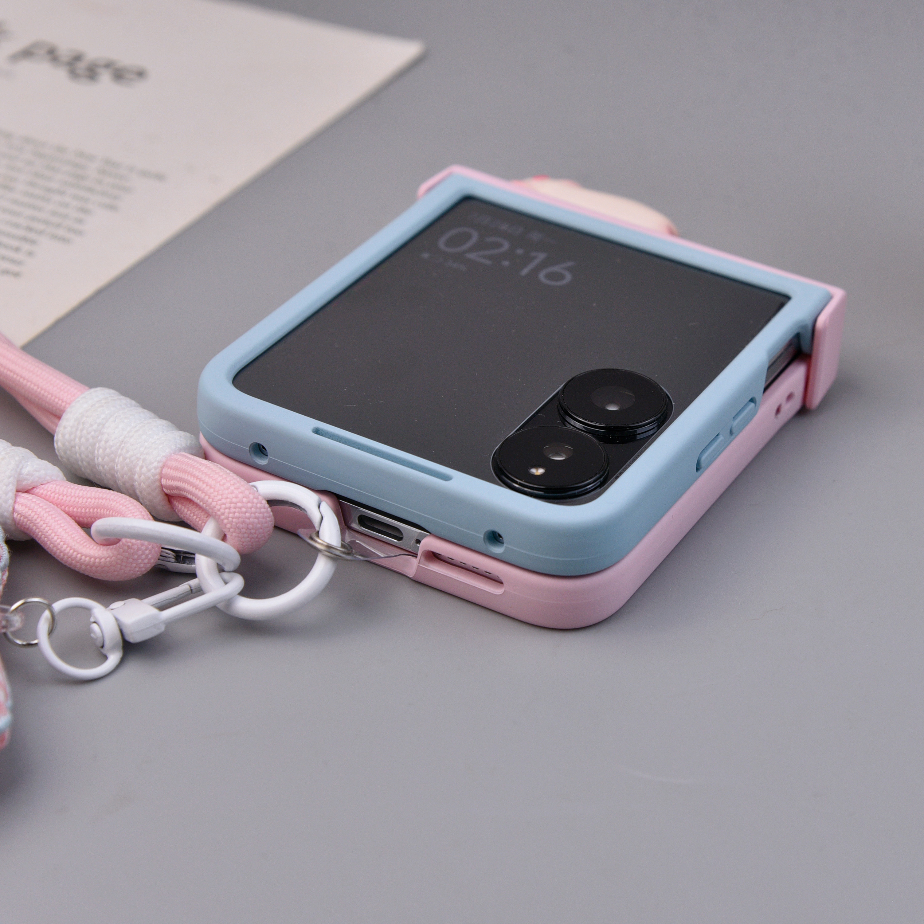 可爱趴趴猪适用于小米mixflip2手机壳新款荣耀MagicVFlip2壳膜一体防摔保护套mixflip带挂绳铰链全包保护壳 - 图2