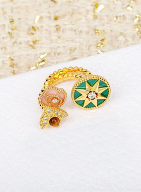 高级感天然石幸运罗盘戒指双指女轻奢徽章八芒星蜜蜂单只耳骨夹女