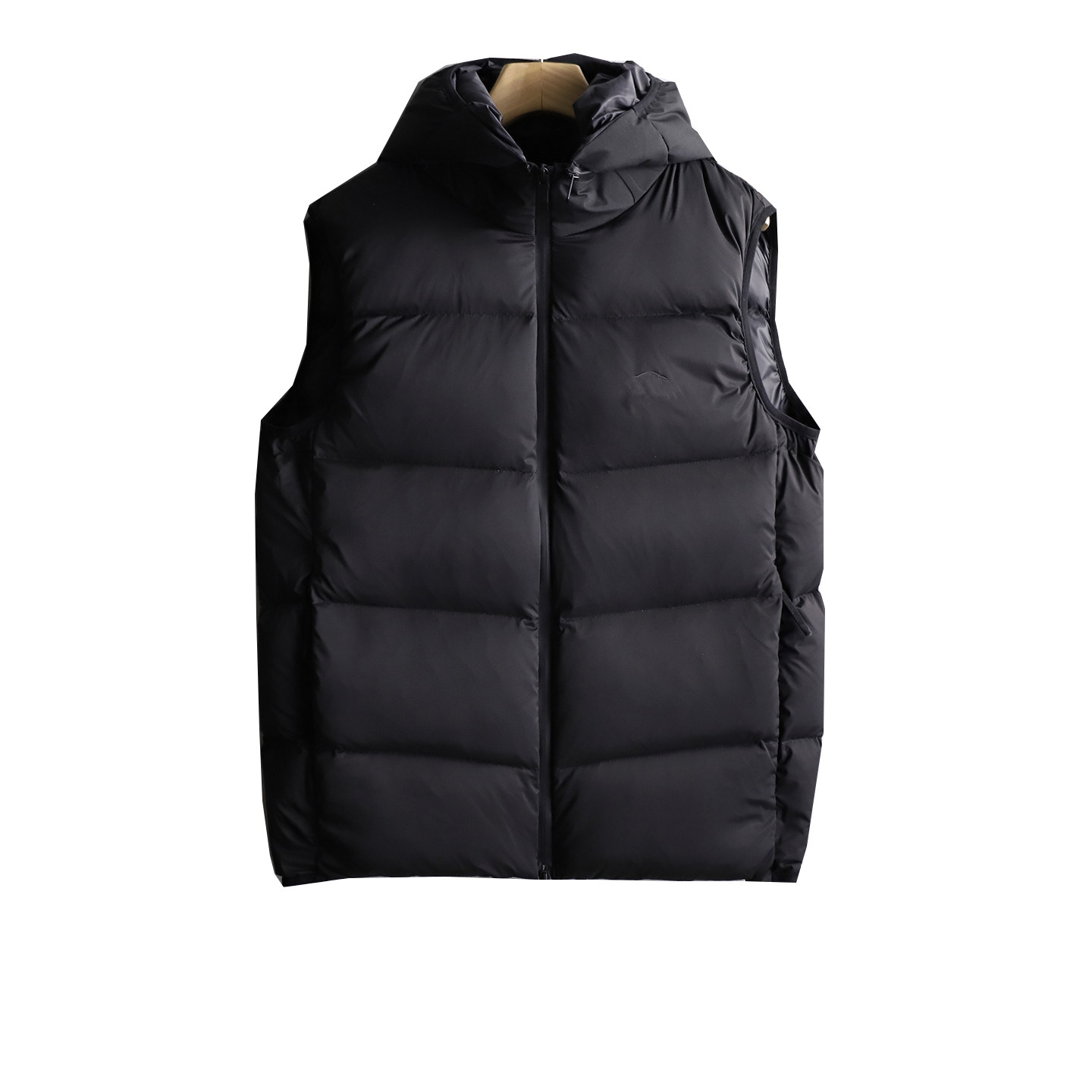 优外汇 欧美M家原货徽章可拆帽冬季保暖修身纯色男女鹅绒羽绒马甲,淘宝优惠券,粉丝福利购,淘宝优惠卷