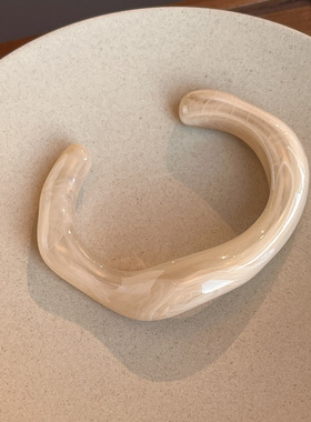 欧美个性高级感晕染开口手饰跨境简约几何亚克力手环不规则手镯