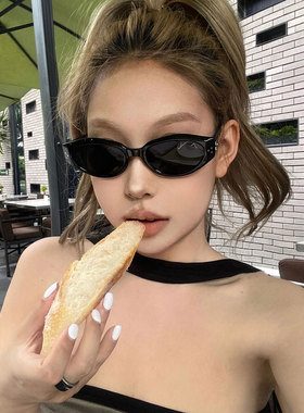 韩系红色边框猫眼墨镜女2025新款dada高级感防紫外线复古太阳眼镜