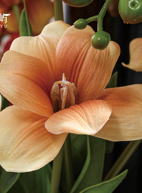 鲲屿现代黑色直筒轻奢高级摆件