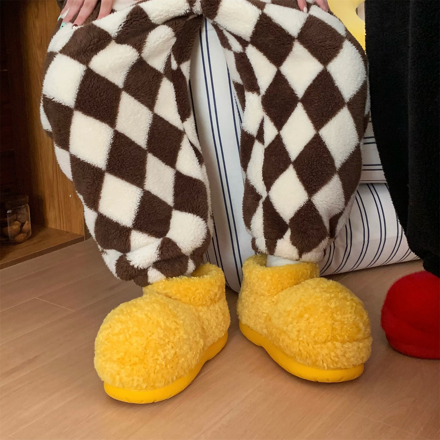 细细条 冬天外穿保暖防滑毛毛靴子趣味居家ins可爱大头短筒棉鞋女,淘宝优惠券,粉丝福利购,淘宝优惠卷