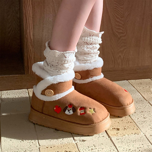细细条 刺绣苹果小狗雪地靴女可爱外穿加绒加厚底短筒靴东北棉鞋 - 图0