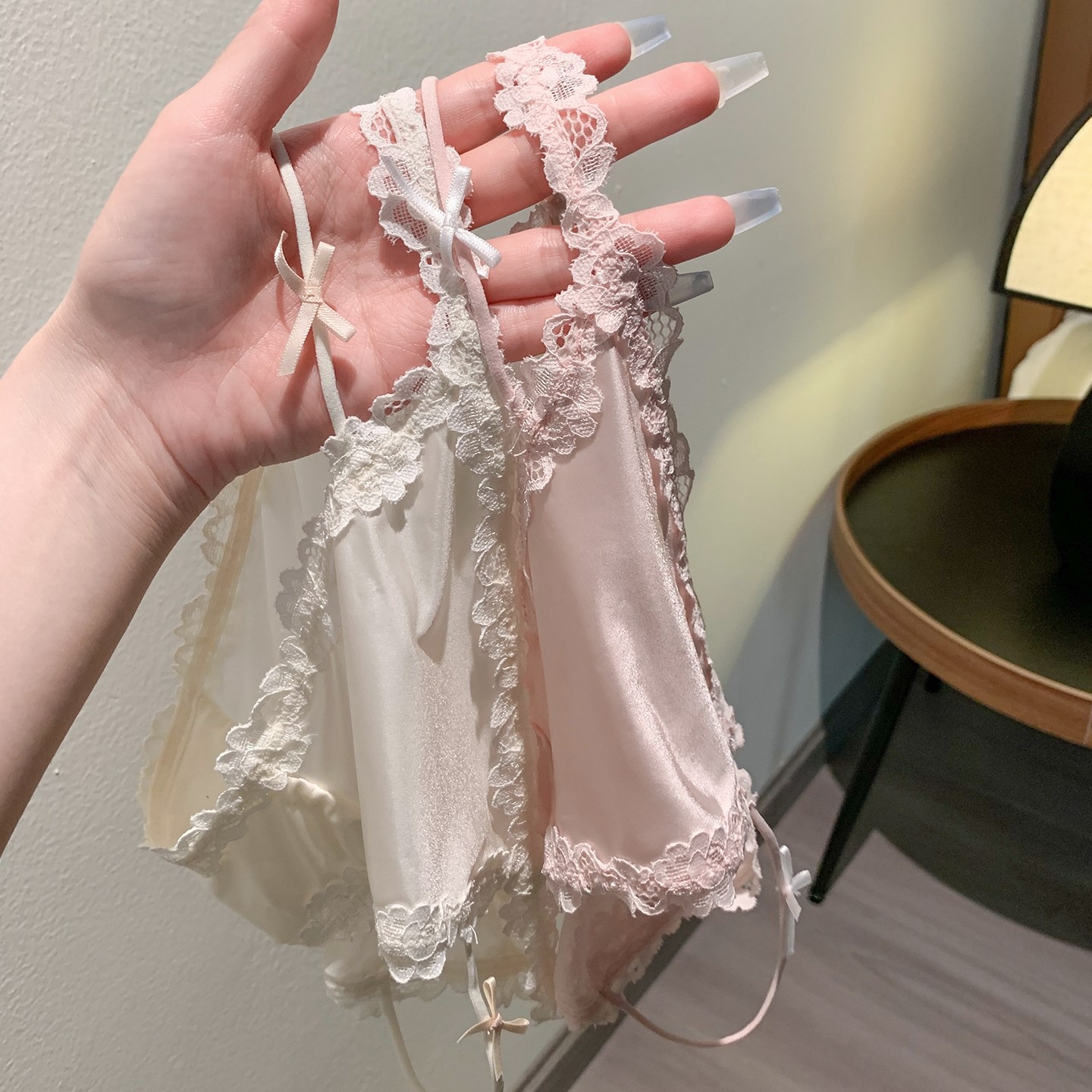 女生法式缎面紫色高级贵妇三角裤性感勾人夏薄款内裤女士2026新款,淘宝优惠券,粉丝福利购,淘宝优惠卷