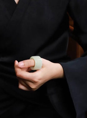 玉器工艺品天然新疆和田玉俄料老料白玉扳指男女玉石戒指扳指送证