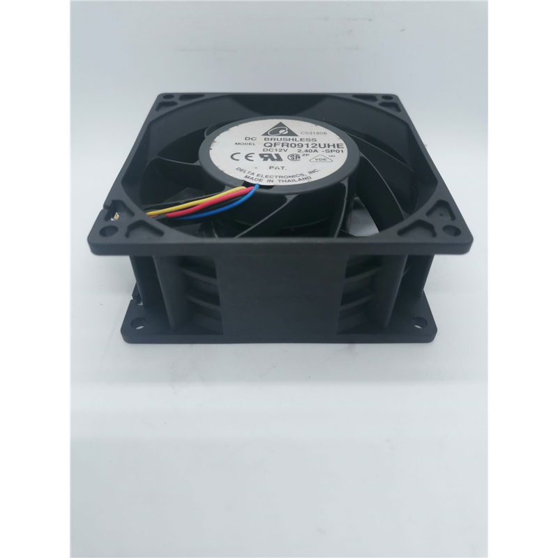 QFR0912UHE 9038 12V 2.40A 服务器高转速暴力散热风扇 - 图1