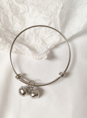 [不褪色 洗澡不用摘]不掉色钛钢铃铛手镯 铃铛好运推拉手环手饰品