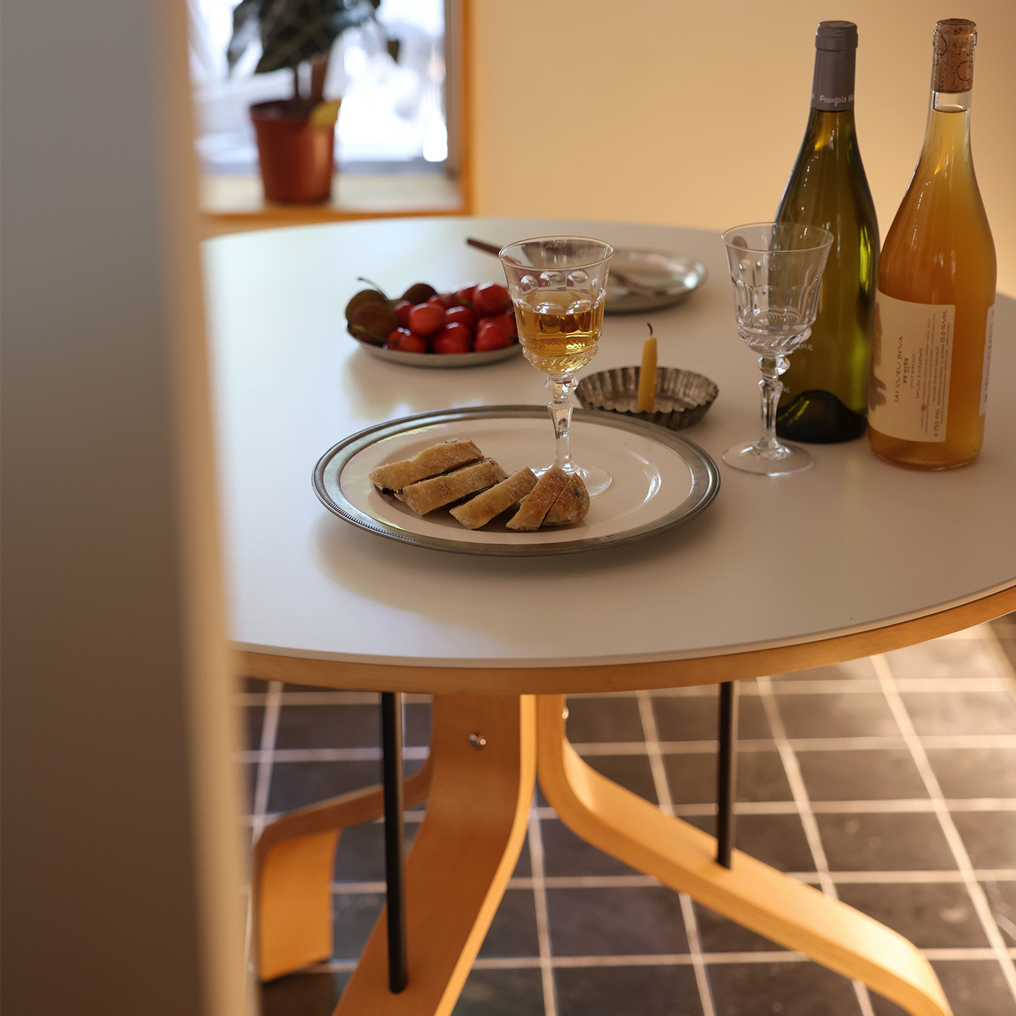 多匣lada 贝索餐桌 小户型家用现代简约轻奢圆桌岩板餐桌 - 图2