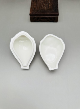 鸣海骨瓷｜narumi｜日本舶来品｜海螺形｜骨瓷香盒