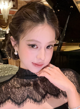 纯欲lady裙摆闪锆珍珠耳环