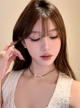 气质小香复古山茶花皮质锁骨链