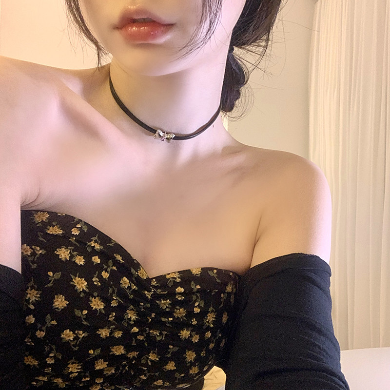 【蜜桃茶】辣度超标 黑色蝴蝶结choker锁骨链女高级感脖颈链项链,淘宝优惠券,粉丝福利购,淘宝优惠卷