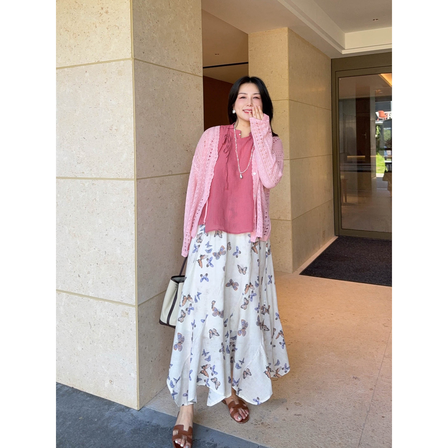 VOGANA戛纳家大码女装玉蝶绮梦夏花蝴蝶高腰不规则下摆A字半身裙,淘宝优惠券,粉丝福利购,淘宝优惠卷