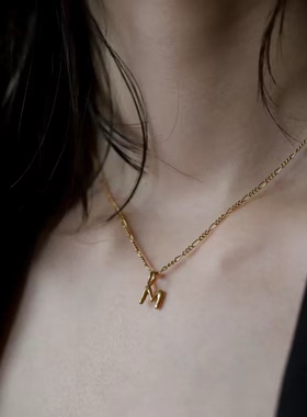 回馈款 日系设计感字母吊坠叠戴项链s925银镀金礼物女精致质感