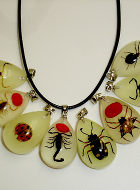 水晶琥珀发光玉石生日饰品挂件