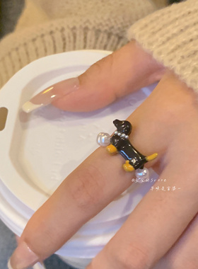腊肠狗珍珠戒指女生2024新款爆款小众设计感卡通食指戒学生党指环