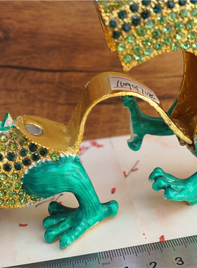 清仓实体撤店合金镶钻摆件