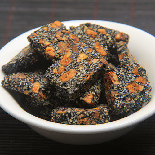 杭州特产山核桃仁黑芝麻片酥糖 临安小核桃肉麻糖罐装230休闲零食 - 图0