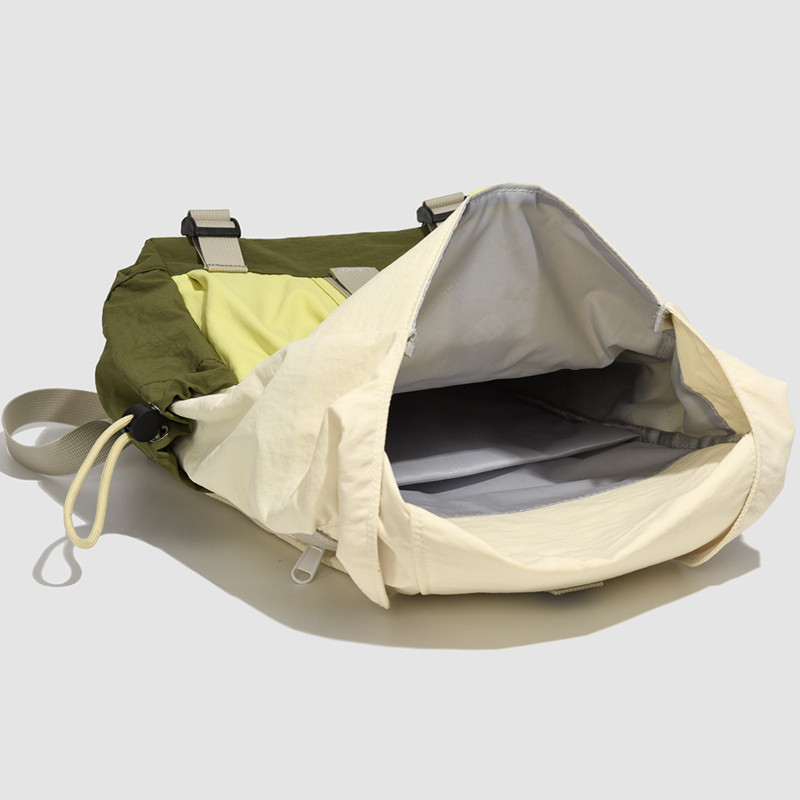 休闲简约风拼色双肩包女大容量轻便旅行背包防水电脑包冬季新款,淘宝优惠券,粉丝福利购,淘宝优惠卷