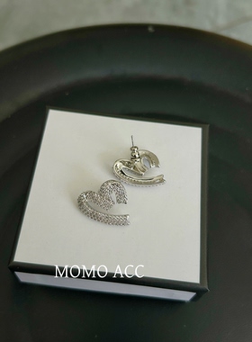 MOMO轻奢小众设计感耳环女高级感轻奢气质百搭耳钉耳饰