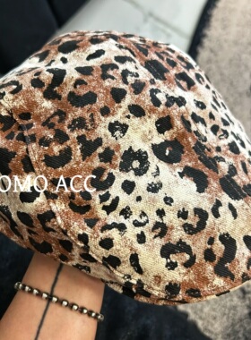 329欧美大牌高级感复古棕色豹纹按扣可调大小侧面皮标logo前进帽