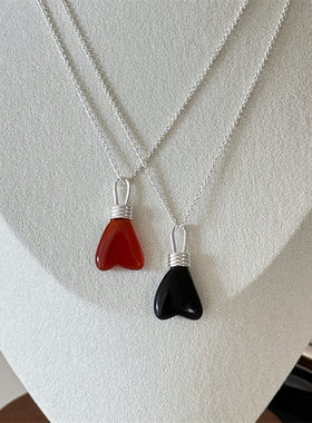 天然红玉髓黑玛瑙爱心中长款项链