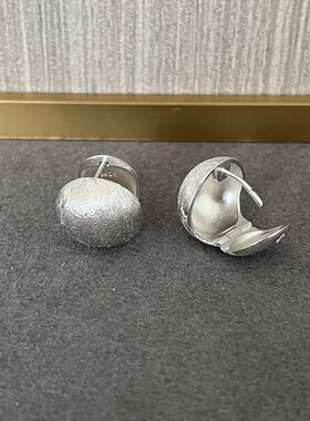 S925纯银简约素面圆形耳钉