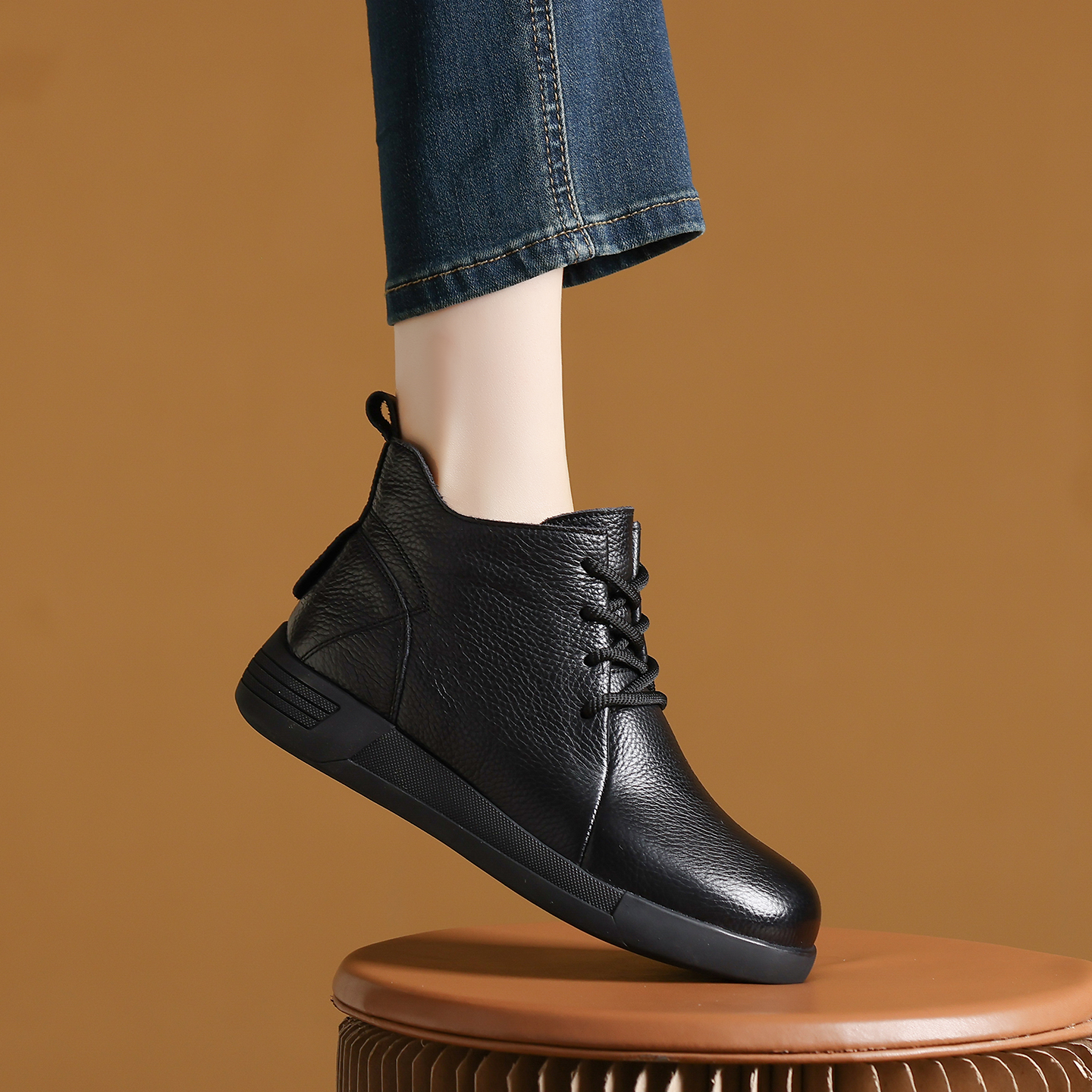 头层牛皮加绒马丁靴女2025新款秋冬英伦风保暖小棉靴女冬百搭短靴 - 图0